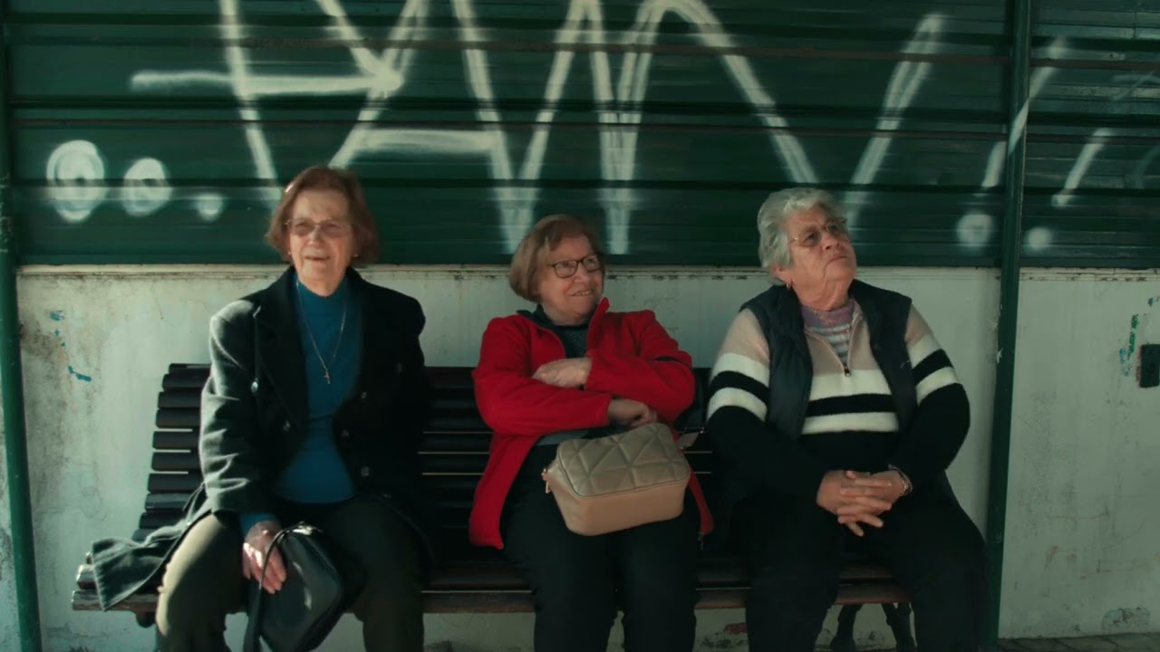 LUGAR COMUM - Documentário