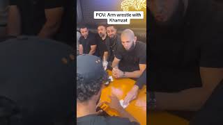 Arm wrestler with Khamzat Chimaev 💪