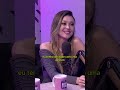 Nada de baixar a cabeça, não é? #poddamarketeira #podcast #autoconhecimento