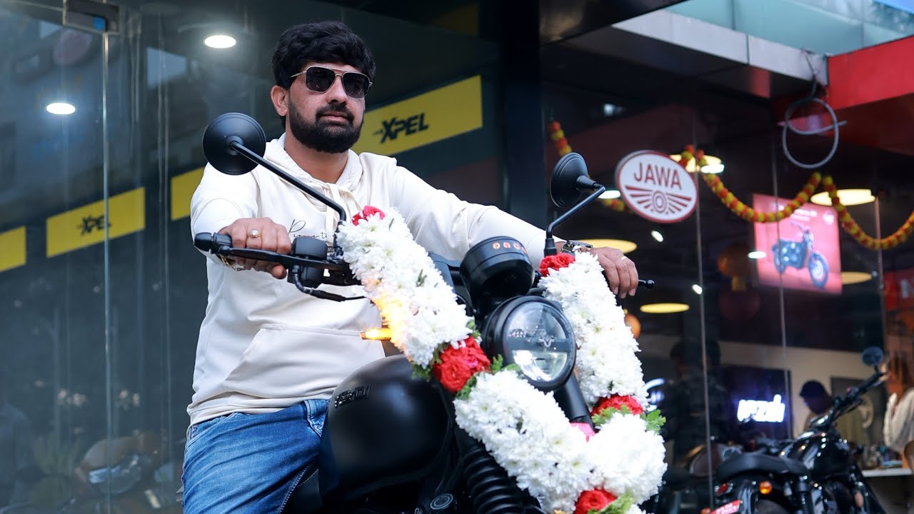 "Through my lens, the legacy lives. 🏍️✨".           📸 By VINOD ROYAL CAPTURES CONTACT. : 7795852656"