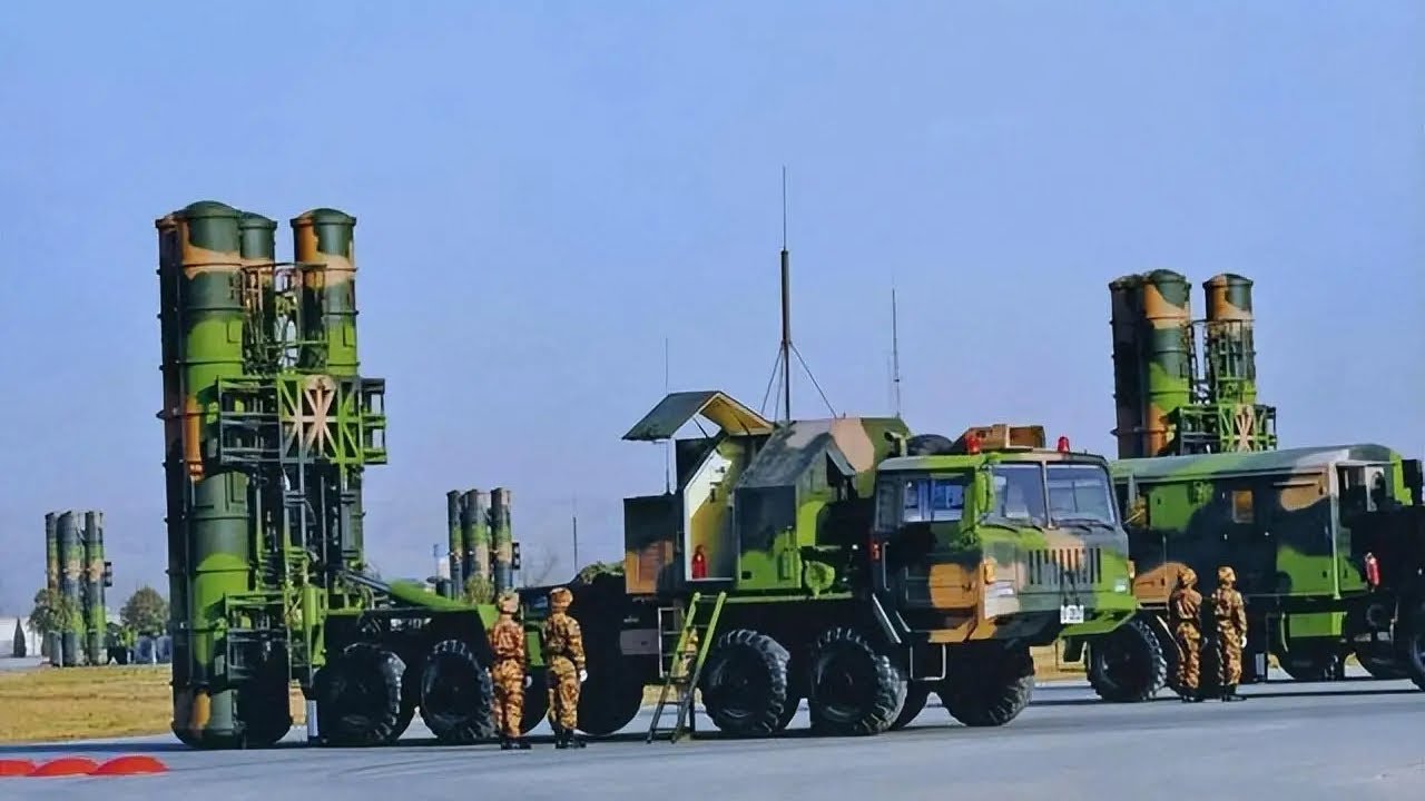 🇨🇳 China’s HQ-22 Air Defense System: The Game-Changer in Modern Warfare