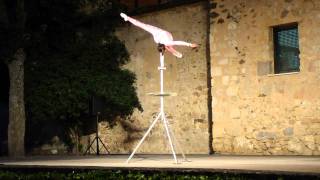 Chica Acrobatica De Taiwan