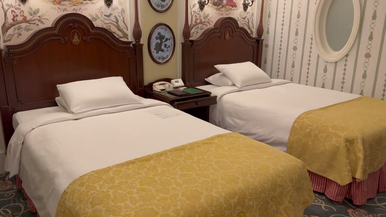 Tokyo Disneyland Hotel Room #6109 Tour 4K