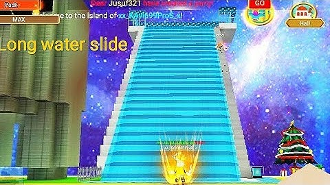 Building water slide in Skyblock - (Blockman Go)