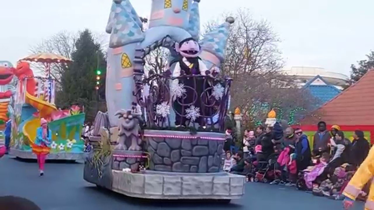 A Very Furry Christmas Parade at Sesame Place 2015