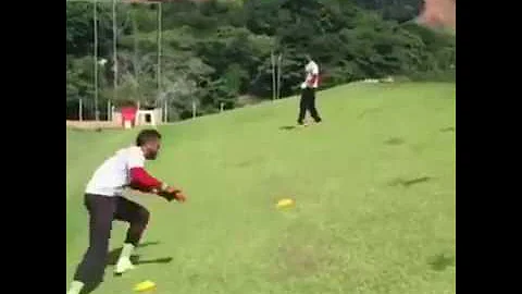 Insane goalkeeper training! Leandro Franco (Brazil)