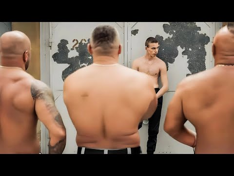 دزد زندان زندانی لاغر را مرعوب کرد اما او یک قاتل بی رحم بود