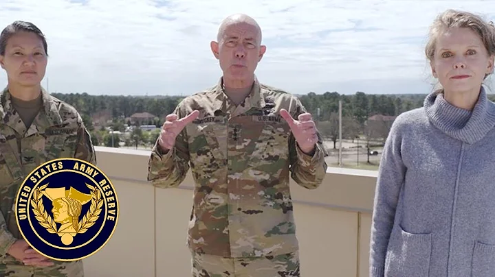 Lt. Gen. Luckey, Mrs. Luckey and Col. Reed offer C...
