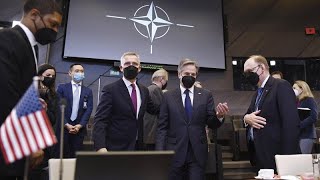 A NATO nemet mondott az ukránok kérésére: nem lesz repüléstilalmi zóna