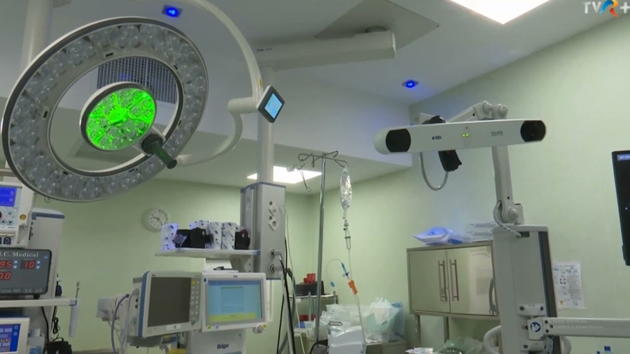 Dr. Vlad Predescu - Implantarea protezelor de sold si de genunchi cu ajutorului robotului Mako