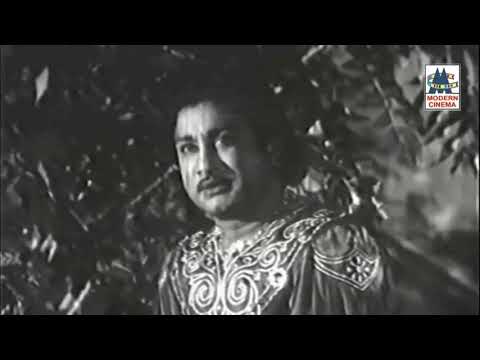 Bajanaikku Nazhiyumachu Song Lyrics on YouTube
