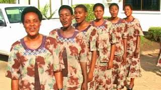 Video voorbeeld van "Sauti ya jangwani SDA Choir - Enyi wachawi wote"