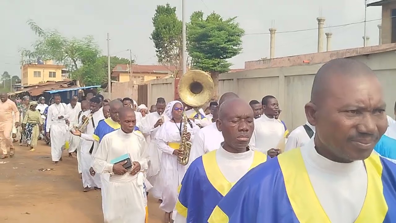 Inhumation du Mastro CHEDRACK GUSTAVE YANSUNNU à Porto Novo le 24/01/26. Partie 2