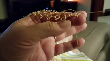 Tatting a simple edging using a shuttle