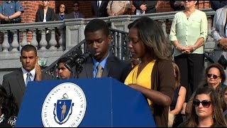 Raw Video: Names Of 206 Massachusetts 9-11 Victims Read Aloud