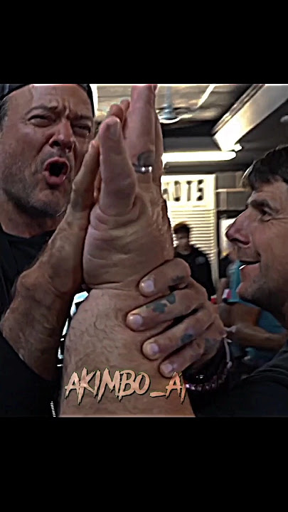 😱DEVON LARRATT BIG HAND SIZE [ARM WRESTLING]#sports #armwrestling #devonlarratt