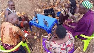 Nyagwida na kukumaji ngwanandulu wakila vitu