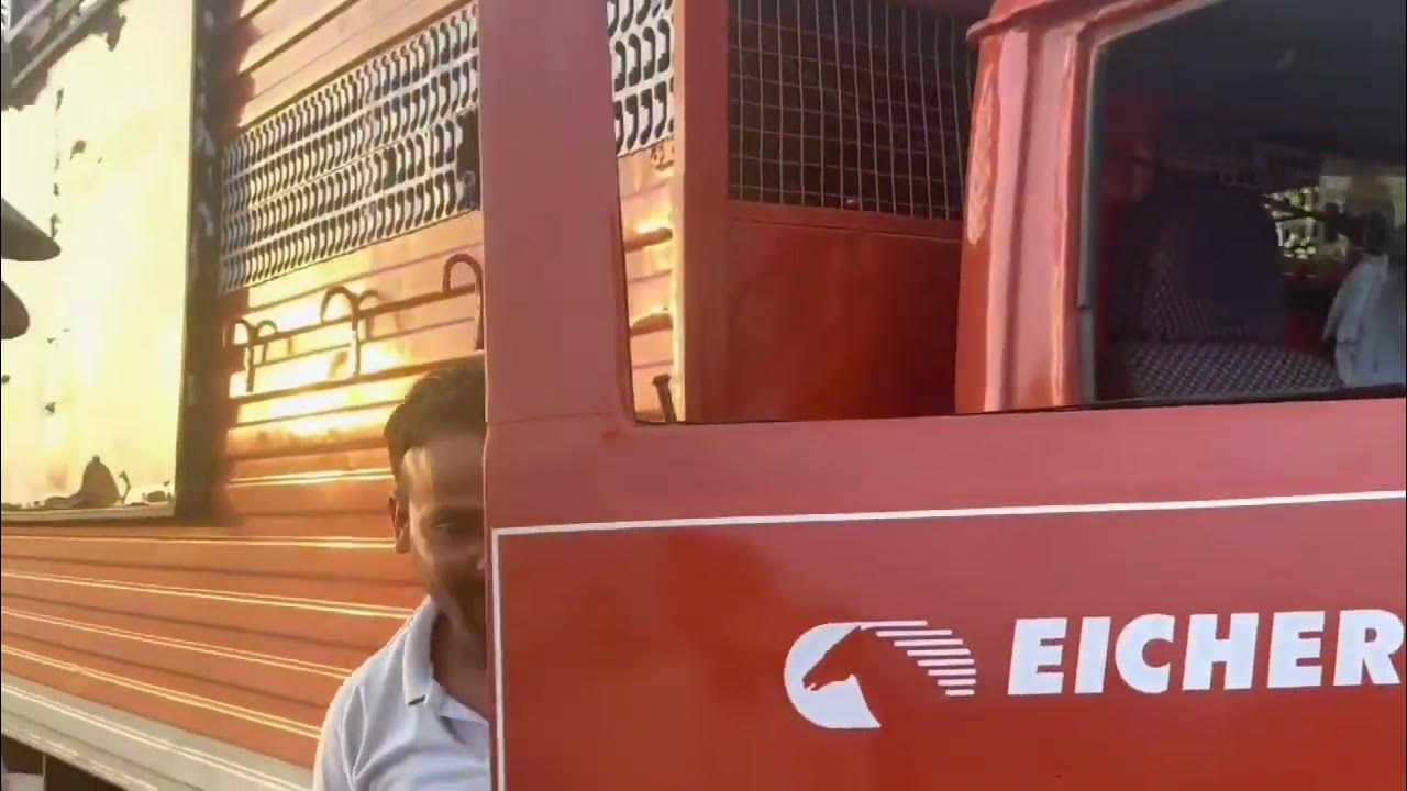 Adh Bodh Seat Belt Ka Aye Sa Paryog Apne Pahle Kabhi Nahi Dekha Hoga adh-bodh-seat-belt-ka-aye-sa-paryog-apne-pahle-kabhi-nahi-dekha-hoga