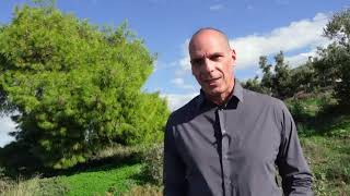 Thumbnail for A festive message for 2021 from Yanis Varoufakis | DiEM25