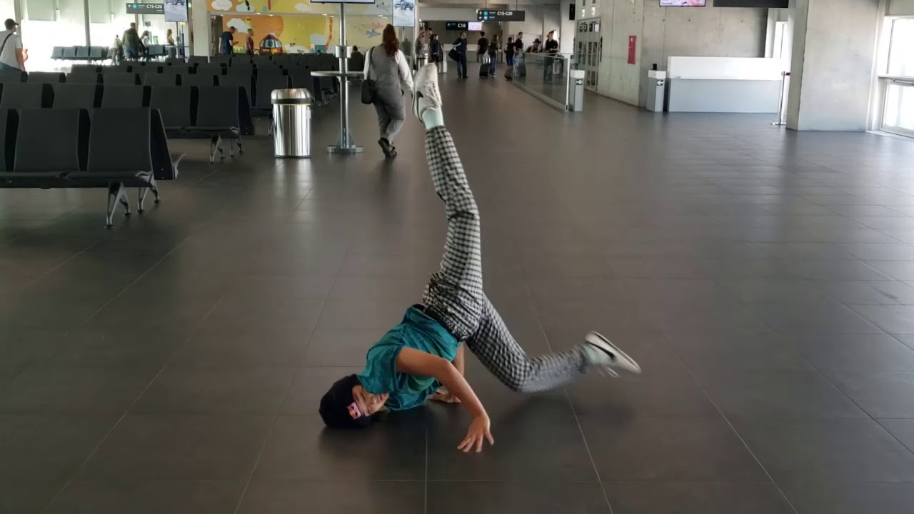 Logistx Airflare Windmill Break Dancing Combo with Frisbee Catch