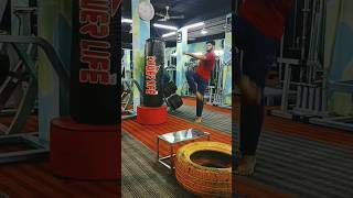 kick back punching bag ? fitnesstime fitness gymexercise gymroutine fitnessworld fitnesscenter