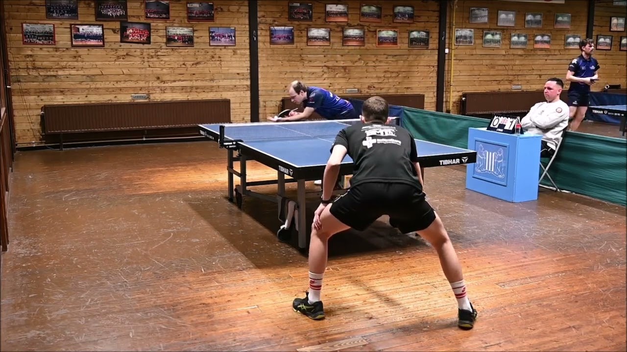 Ken Waegeman B0 (TTK Buhlmann Berlaar) tegen Louis Dion B2 (Aye)