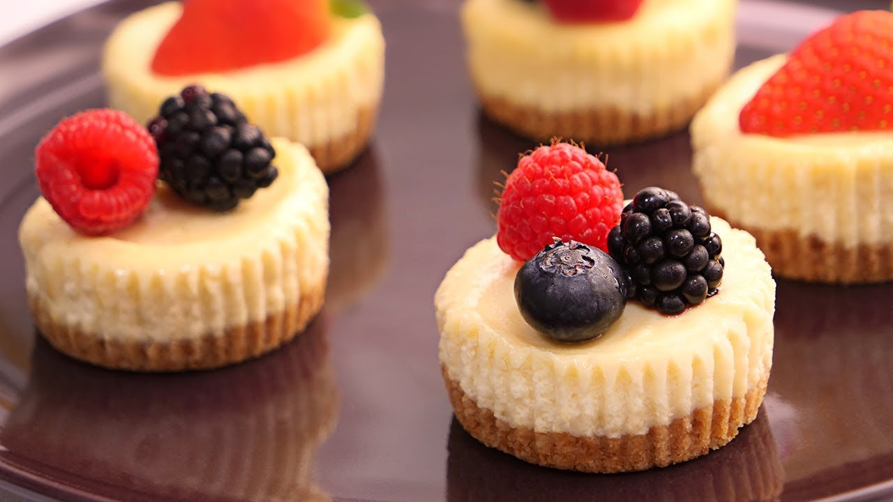 Mini Cheesecakes Very Easy to Make and Delicious | Cheesecake - YouTube