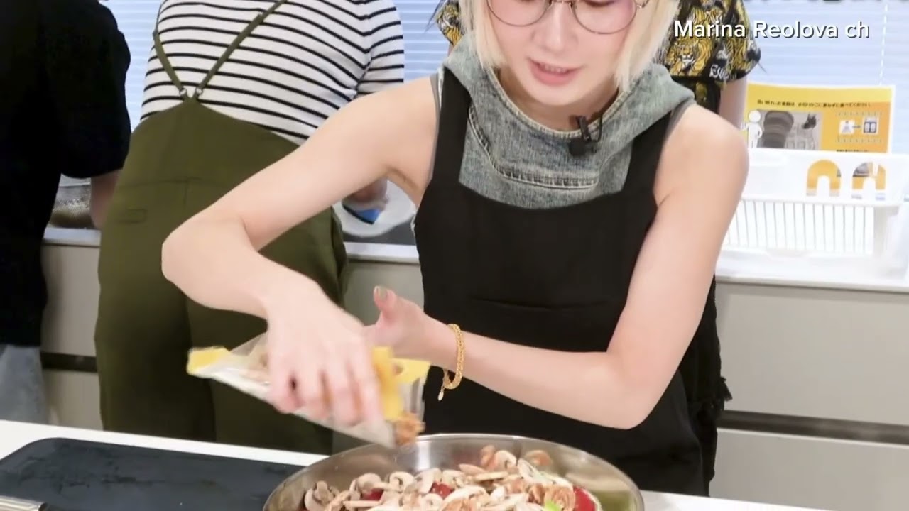 ОЛИВЬЕ МАРИНЫ РЕОЛОВОЙ // Reol переозвучка