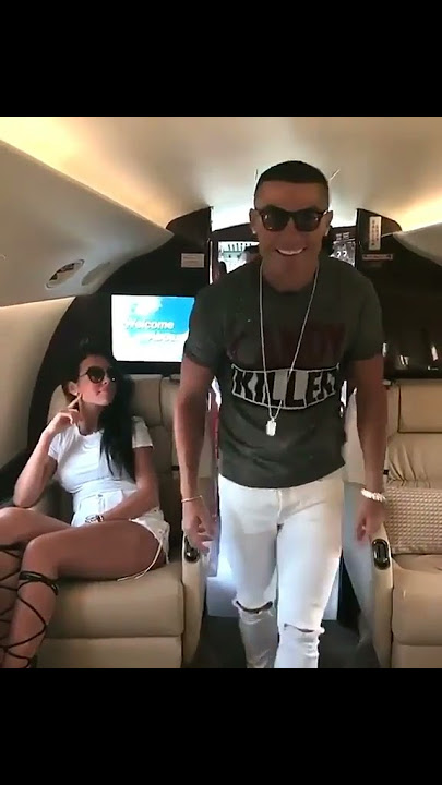 Cristiano Ronaldo dancing in his airplane