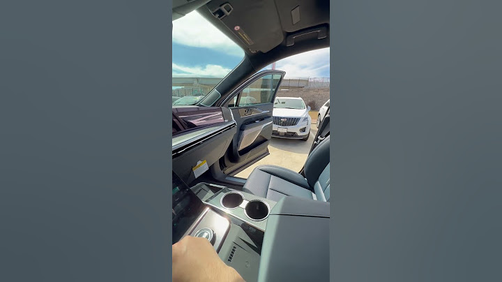 Auto open/Closing Doors on 2025 Escalades!! 👀👀 #luxury #escalade #2025 #cadillac