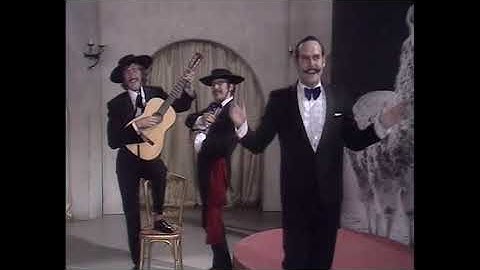 Monty Python - ♪ Cuidado, las llamas ♪ (V.O. subtitulada español)