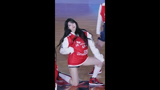 [4K60P]231216 트리플에스 러블루션 신위 tripleS LOVElution Xinyu - Girls' Capitalism 직캠 @SK 나이츠 경기 하프타임쇼