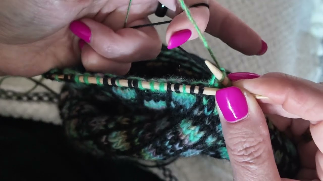 Jak trzymam nitki przy żakardzie