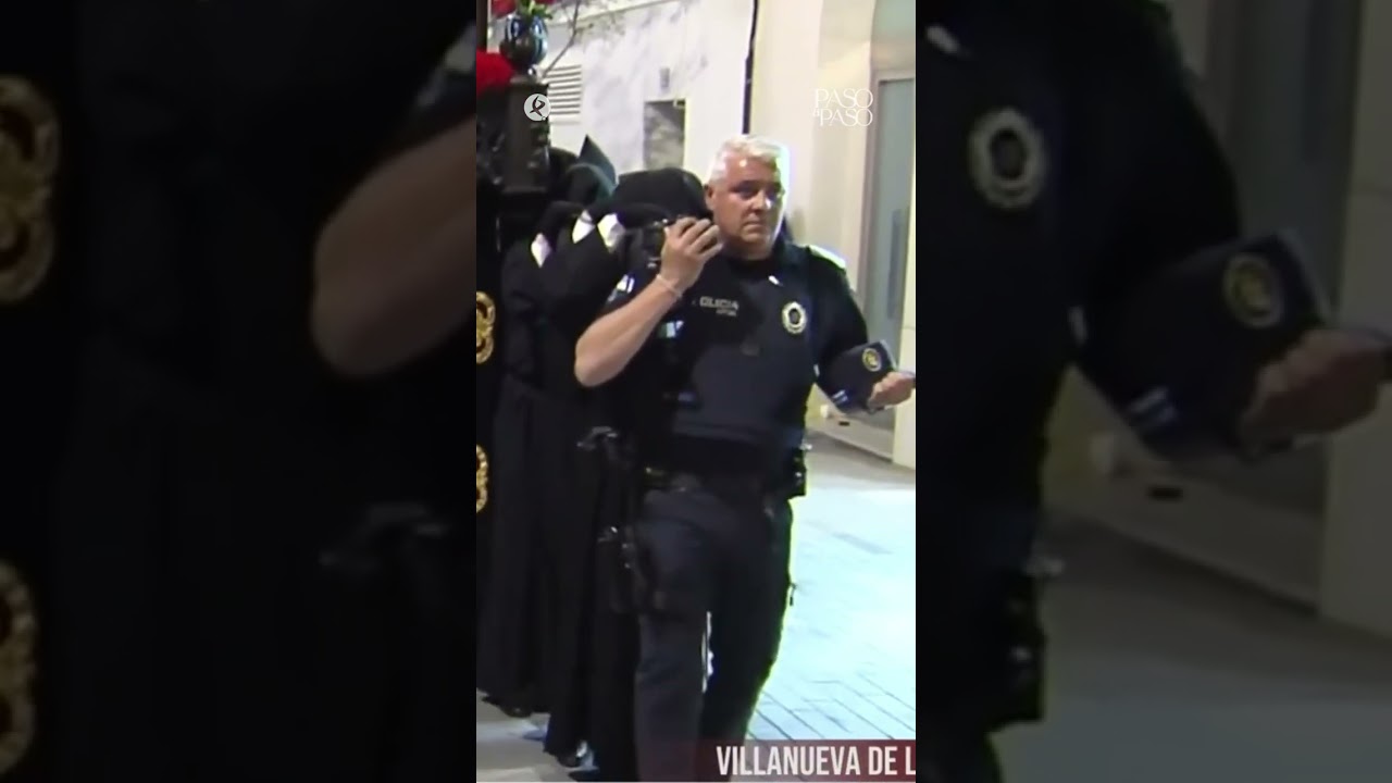 Policía Local porta al Cristo Yacente en Villanueva de la Serena #SemanaSantaCEX