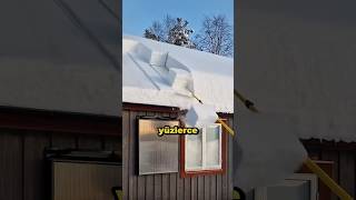 Bu Aletle Çatıdaki Karları Temizlemek Hem Çok Kolay Hem De Çok Zevkli