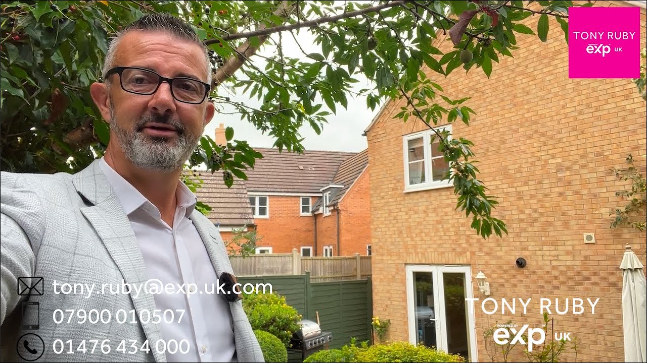 A video tour with walkthrough commentary of 15 Sudbury Road in Grantham
