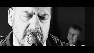 Love Ritchie Blackmore ? Then Join Dave Barrons Journey From Builder To Blues Prog Rock Maestro.