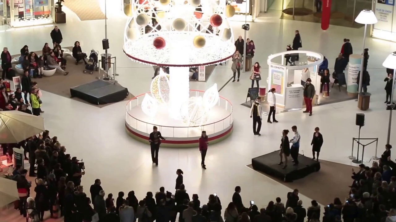 UNEXPECTED OPERA EVENT/ DIRECTOR