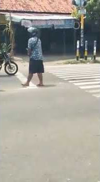 VIRAL PRIA DI PONOROGO PAMER ANU DI PEREMPATAN DENGOK 😁😁😁
