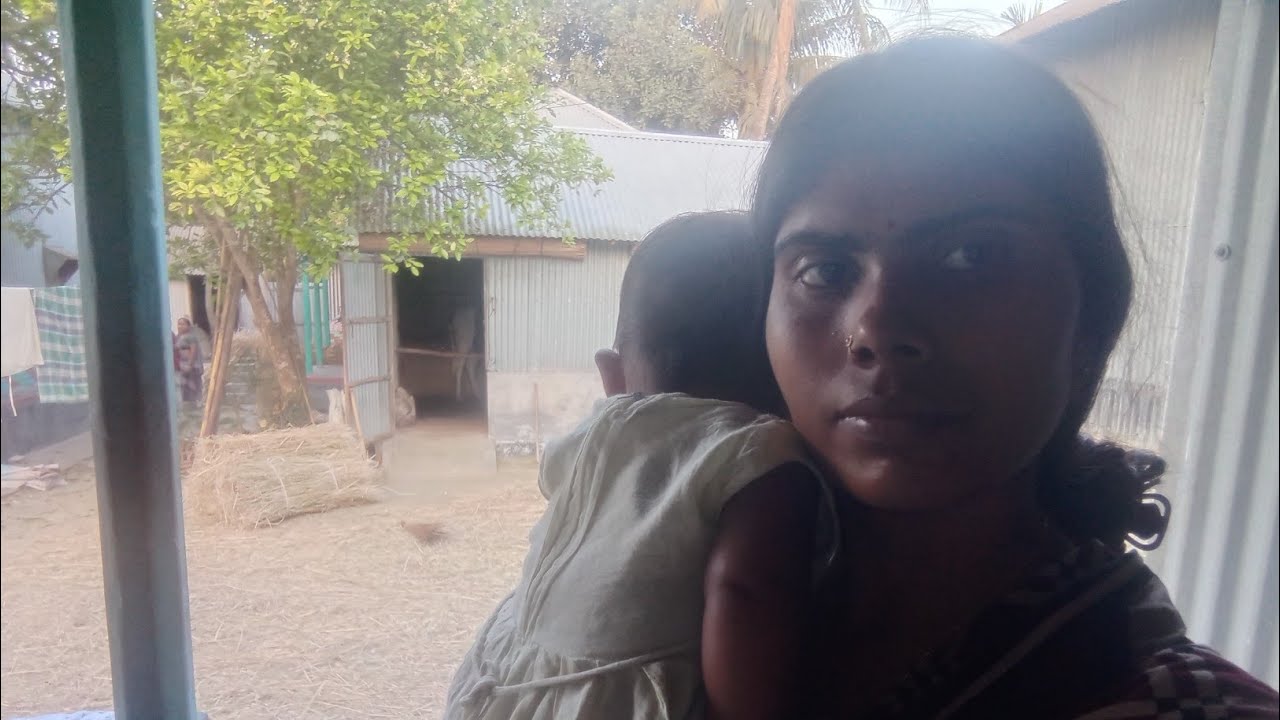 দাদা সকাল বেলা কি নিয়ে গেলো বাজারে। 