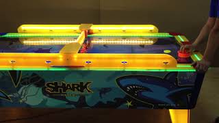 Shark Airhockey Waterproof game screenshot 1