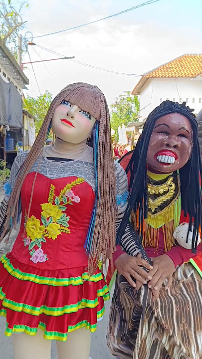 Kedok cantik sama kedok menyon