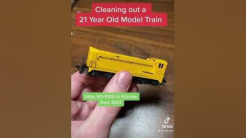 Cleaning Out a 21 Year Old Model Train