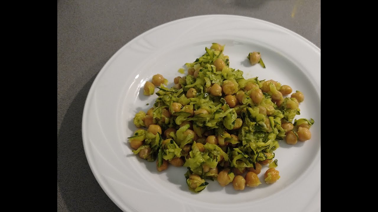 CECI E ZUCCHINE un piatto vegetariano, sano e leggero, pronto in pochissimi minuti