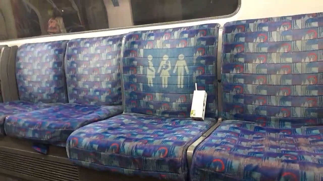 London Underground Central Line from Greenford to Bank