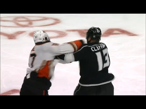 Gotta See It: 3 fights erupt in 4 seconds between Kings and Ducks