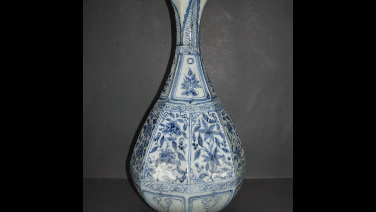 中国　唐物　古七宝内銀張　花文　盃　時代箱付　V　6485 A blue and white 'phoenix' vase, yuhuchunping, Yuan dynasty