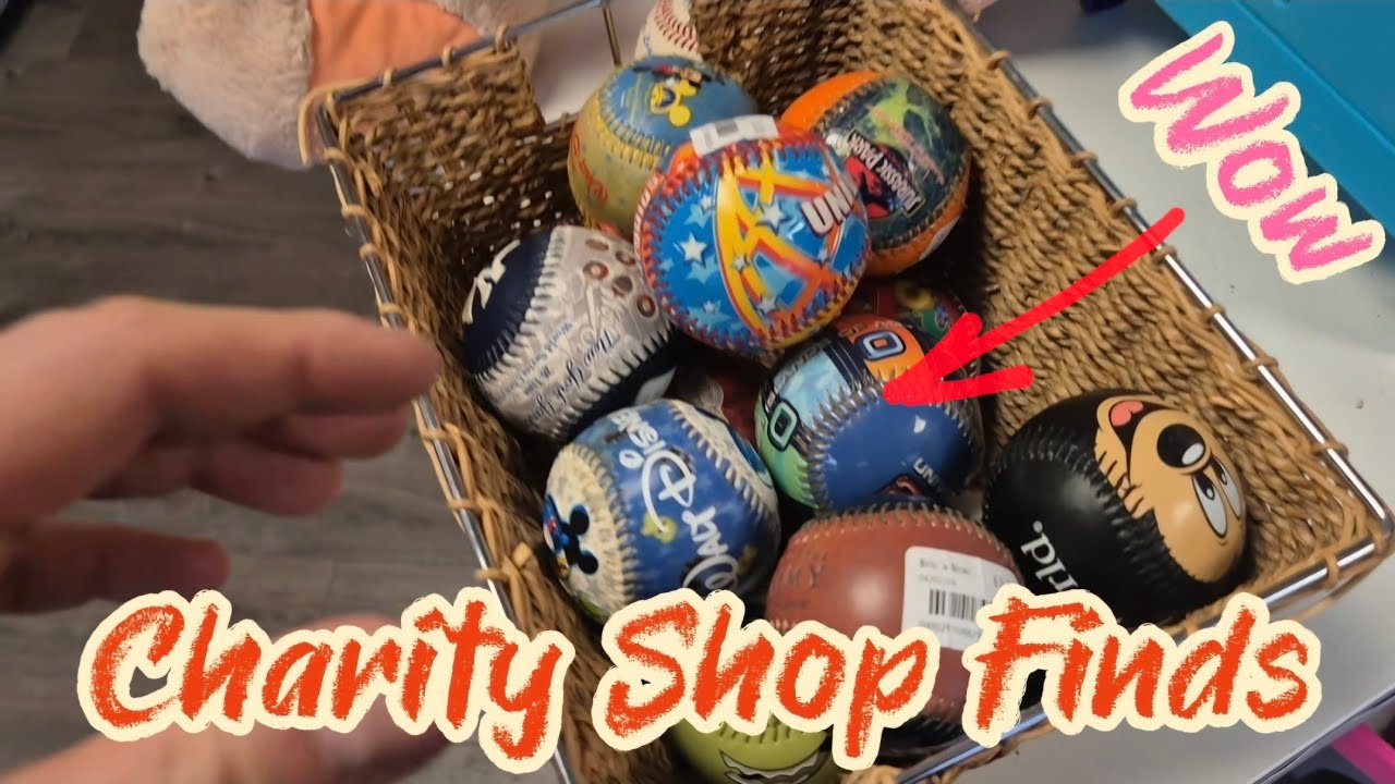 Я побывала в другом городе... вот мои находки из благотворительного магазина.