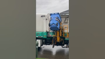 Garbage truck! #popular #automobile #garbagetruck #recycling #garbage #garbagecollection