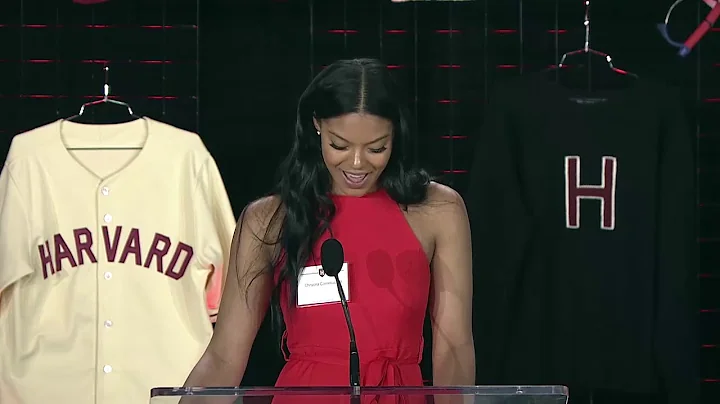 Christina Cornelius '19 Accepts the 2019 Mary G. P...